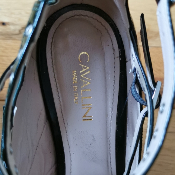 High heel - Picture 3 of 4